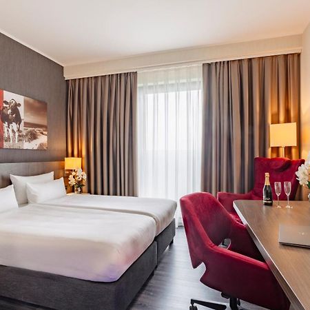 מלון רייסווייק Plaza Premium Grand Winston מראה חיצוני תמונה
