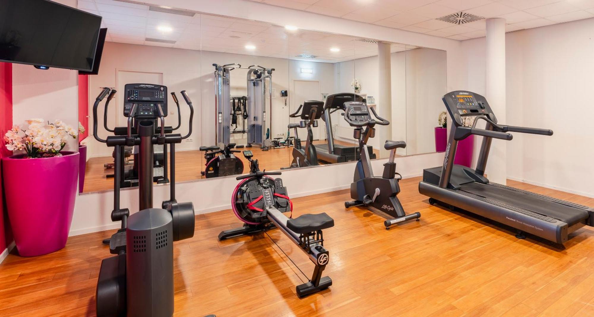 מלון רייסווייק Plaza Premium Grand Winston מראה חיצוני תמונה