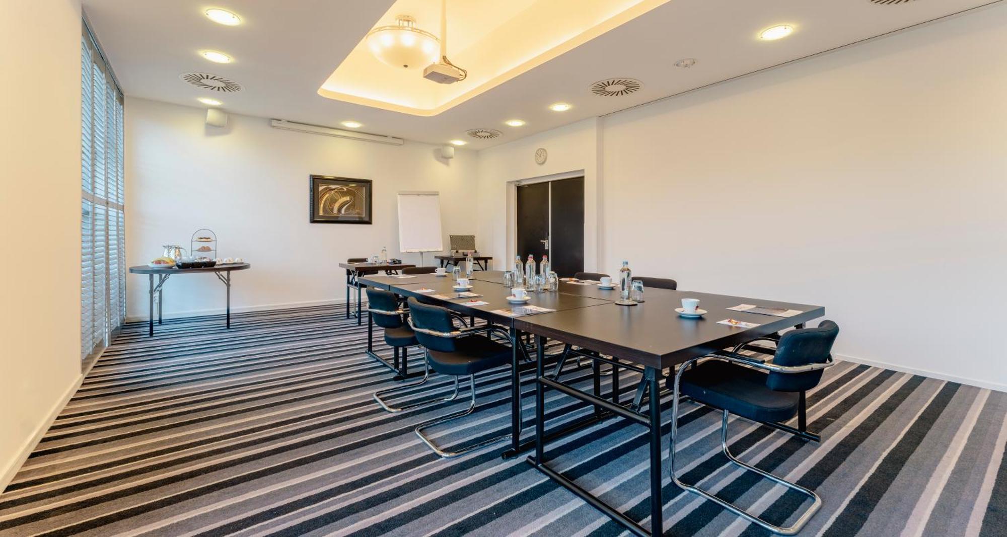 מלון רייסווייק Plaza Premium Grand Winston מראה חיצוני תמונה